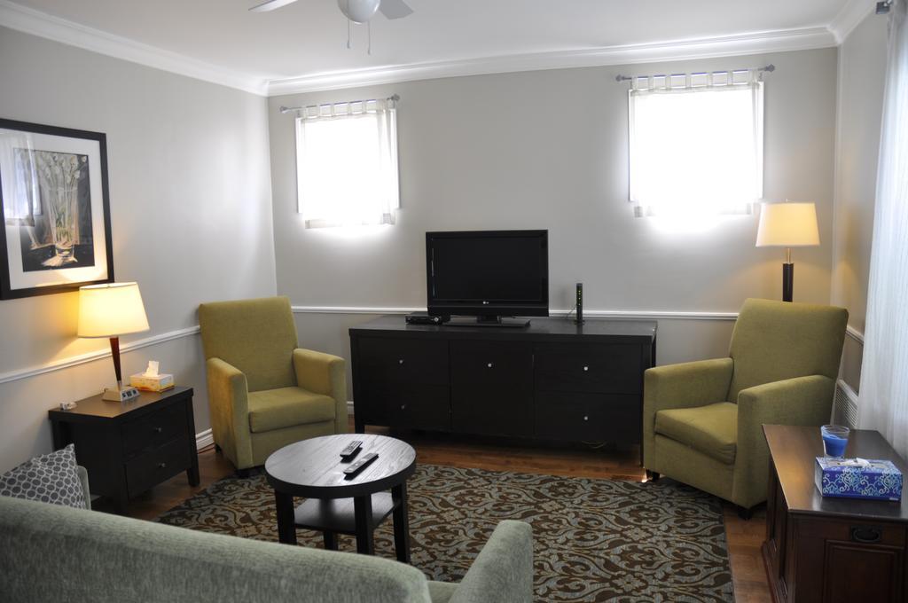 Moncton Suites - Apartments Across Georges Dumont Экстерьер фото