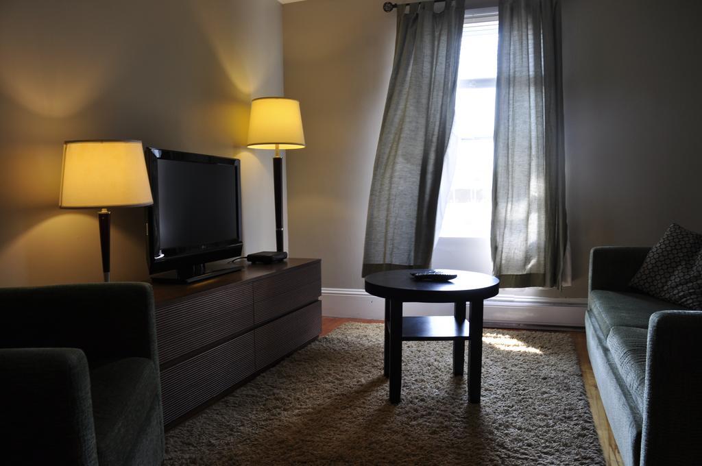 Moncton Suites - Apartments Across Georges Dumont Экстерьер фото