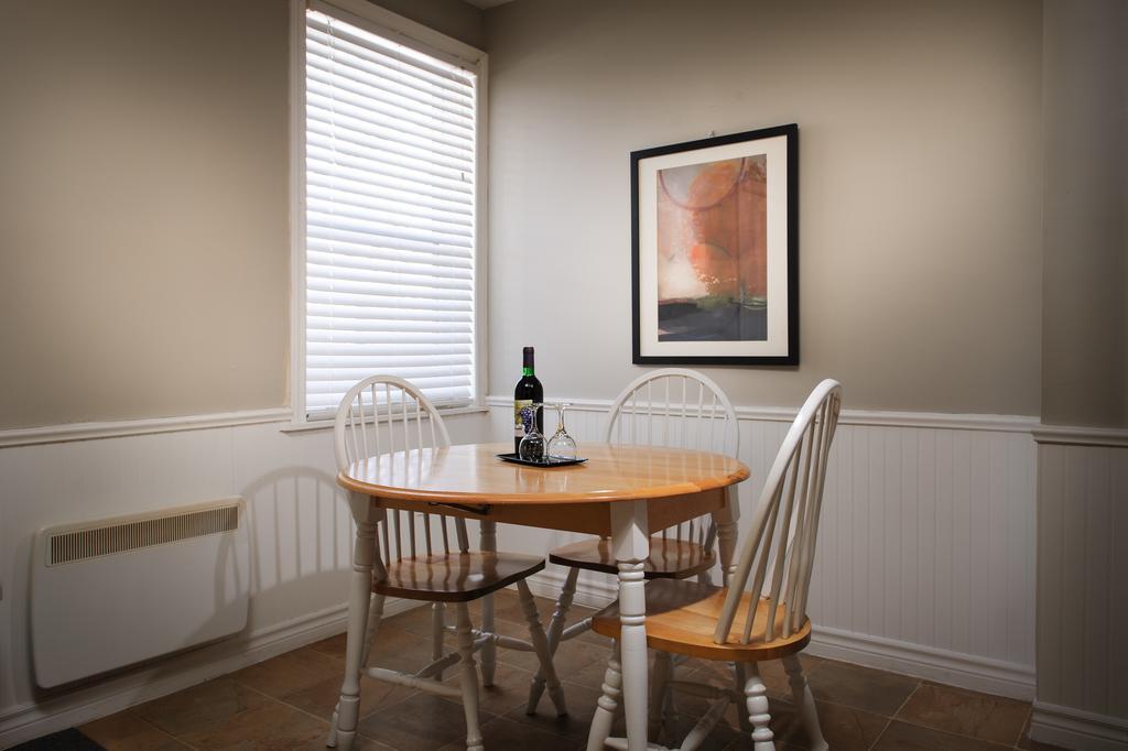 Moncton Suites - Apartments Across Georges Dumont Экстерьер фото