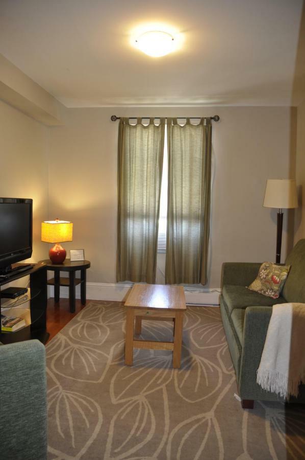 Moncton Suites - Apartments Across Georges Dumont Экстерьер фото